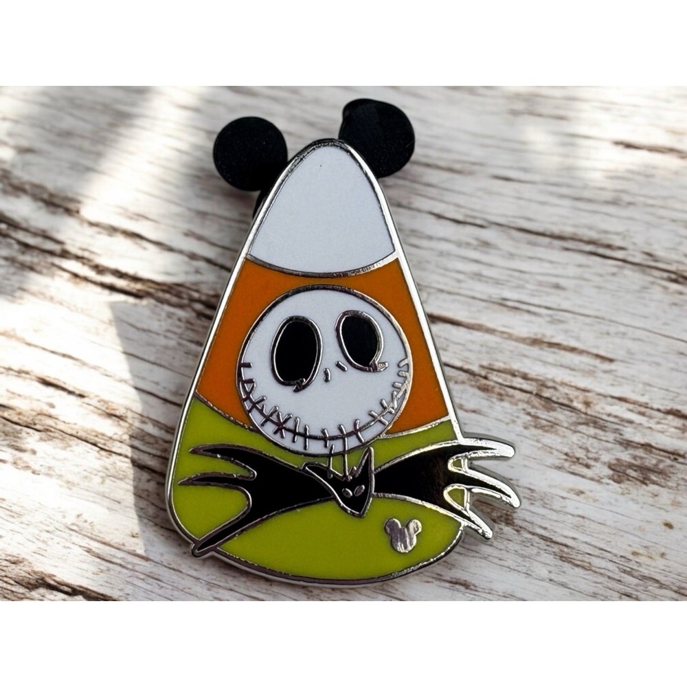 Nightmare Before Christmas‎ Jack Skellington Face Candy Corn Disney Park Pin